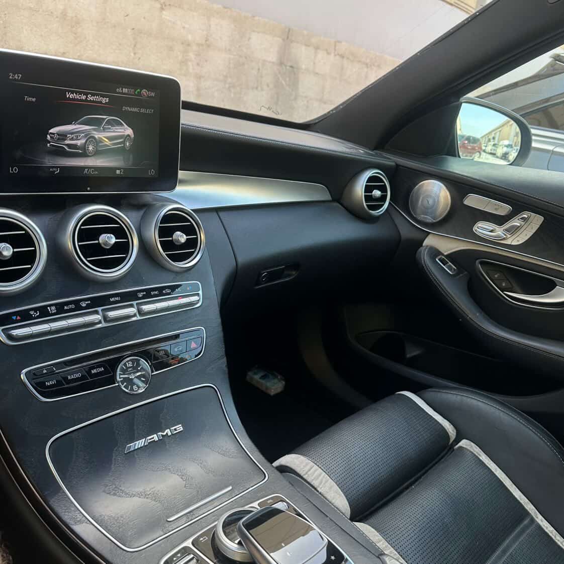 
								Mercedes-AMG C63 2017 (W205) American Spec full									